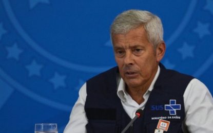 CORONAVÍRUS: Brasil registra mais de 10 mil pessoas infectadas pela doença