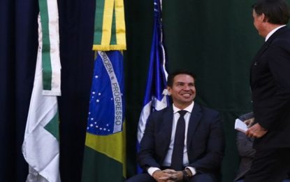 Nomeação de Alexandre Ramagem para o cargo de diretor-geral da PF é suspensa por ministro do STF