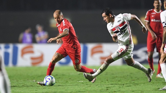 Clubes de futebol decidem retorno aos treinos