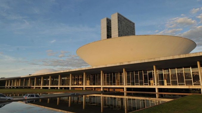 Associações de alimentos, bebidas e têxtil são contrárias à proposta que determina empréstimo compulsório de empresas