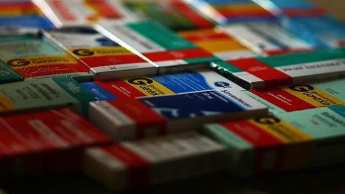 Governo zera imposto de importação de 141 medicamentos e produtos: deixam de ser taxados testes rápidos, luvas e máscaras