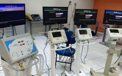 Ação conjunta entre governo, CNI e empresas promoveu conserto de 201 respiradores