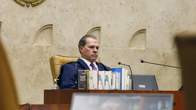 Cai no Supremo tentativa de Lewandowisk de forçar acordos via sindicatos durante pandemia