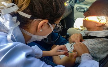 Ministério da Saúde vacina 90,66% dos idosos e supera meta