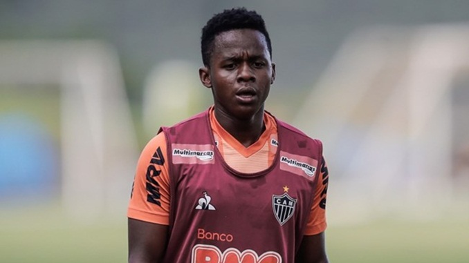 Caso Cazares: com futuro em aberto, jogador pode deixar Atlético