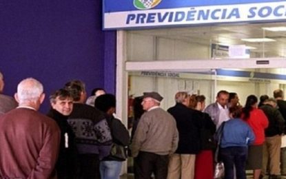 Aposentados e pensionistas recebem segunda parcela do 13º salário a partir desta segunda-feira (25)