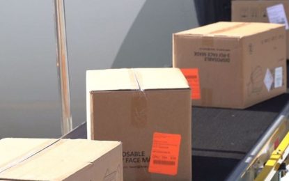 Décimo primeiro voo fretado com carga de máscaras chega ao Brasil