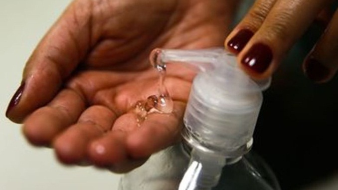 Número de casos de intoxicação por produtos de limpeza aumenta desde o início da pandemia