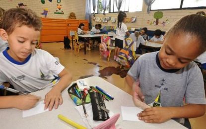Por conta da pandemia, FNDE antecipa e adapta repasses para escolas e secretarias de educação