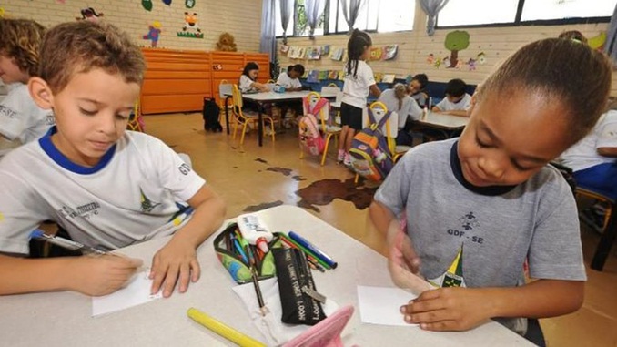 Por conta da pandemia, FNDE antecipa e adapta repasses para escolas e secretarias de educação