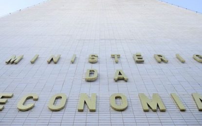 Empresas de 298 categorias não precisam de alvará ou licença para funcionar