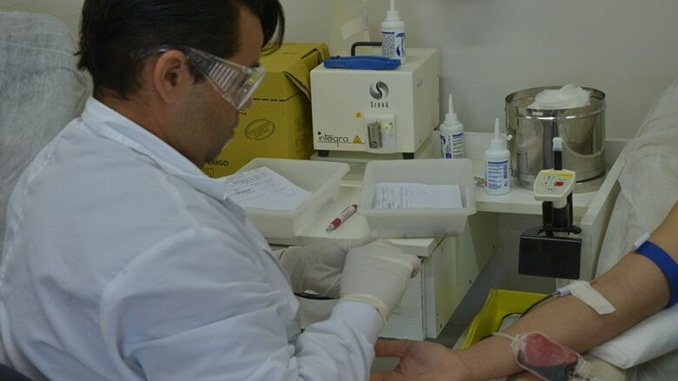 Pesquisa que usa plasma sanguíneo contra covid-19 é testada no Brasil