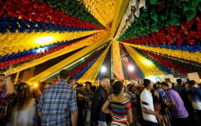 Tradicionais festas de São João se adequam ao cenário de pandemia