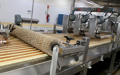 Produção industrial cai 18,8% com pandemia em abril e tem pior resultado em 18 anos