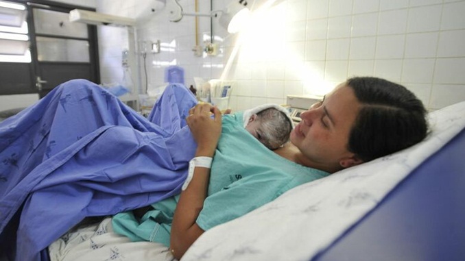 Licença-Maternidade pode ser ampliada durante pandemia nos municípios em estado de emergência