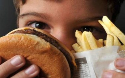 Família é importante aliada no combate à obesidade infantil, segundo especialistas em Saúde