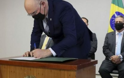 Milton Ribeiro assume Ministério da Educação