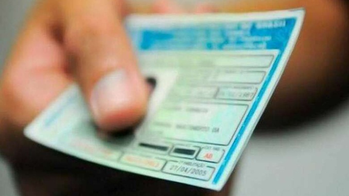 Contran adia prazo de validade de CNH e certificados de cursos vencidos que venceram a partir de 19 de fevereiro
