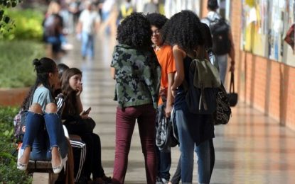 Ainda sem data de retorno, MEC lança protocolo de segurança para volta às aulas