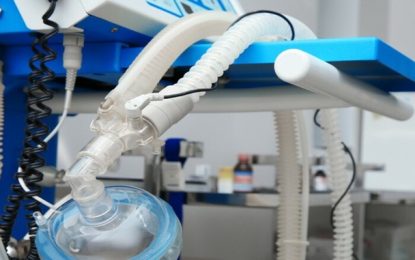 Indústrias brasileiras modificam linhas de produção para fabricar respiradores