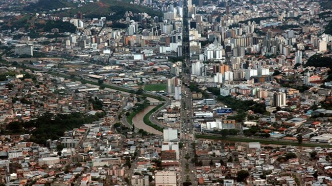 Juiz de Fora (MG) terá que compensar por danos morais homem que caiu em via pública