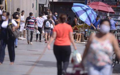 Taxa de contágio em torno de 1 sinaliza estabilização da covid-19 em Minas