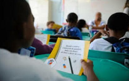 Senado aprova PEC que torna Fundeb permanente