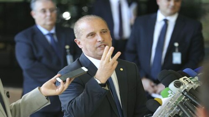 Auxílio Emergencial: pessoas cadastradas superaram 65 milhões. “Uma Itália inteira”, diz Onyx Lorenzoni