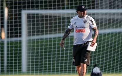 Sampaoli procura reforços mais experientes para o Atlético