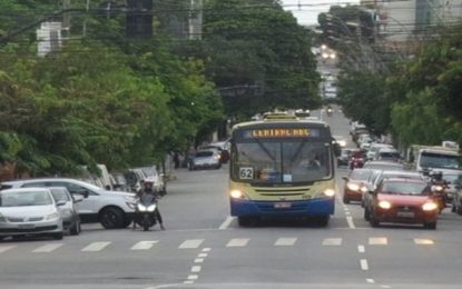 Motoristas e cobradores paralisam atividades em Juiz de Fora