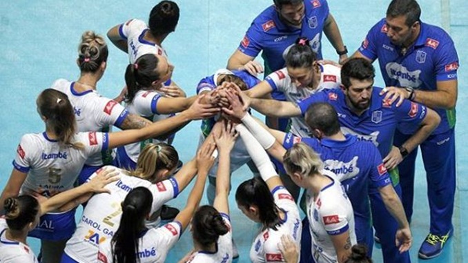 Equipe feminina de vôlei do Minas mantém time pré pandemia