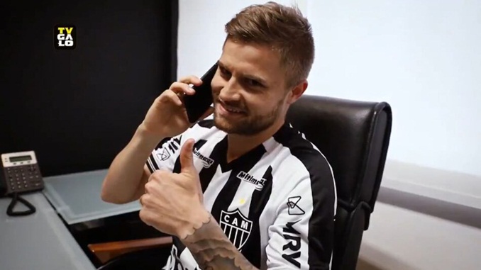 Eduardo Sasha é o novo atacante do Atlético