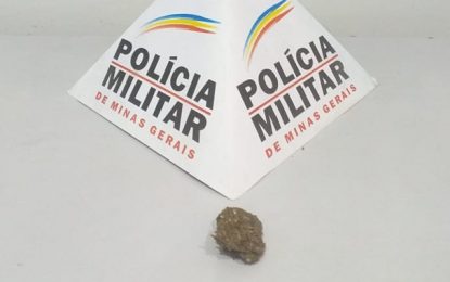 Homem é preso por tráfico de drogas, em Santos Dumont