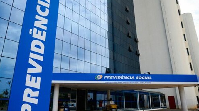 INSS passa a permitir remarcação de perícia médica por meio do 135