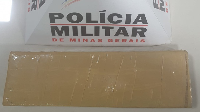 Homem é preso por tráfico de drogas em Barbacena