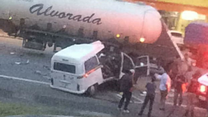 Acidente na BR-040 deixa uma pessoa morta e outra ferida