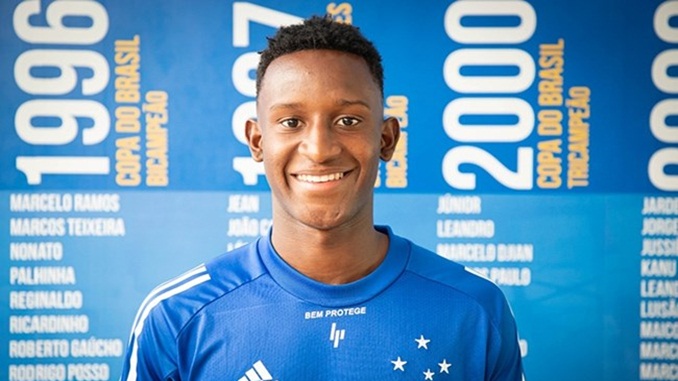 Atacante Angulo pode voltar ao Cruzeiro