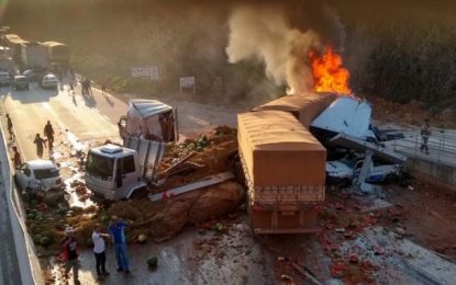 Acidente deixa uma pessoa morta e pelo menos dez feridas na BR-381, em Nova União