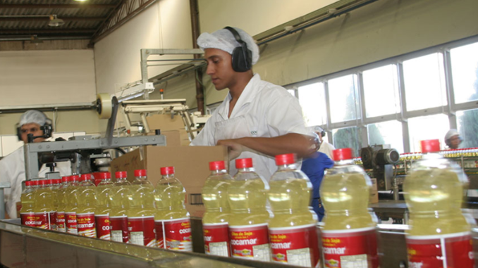 Inflação na indústria fica em 3,28% em agosto, maior alta desde 2014