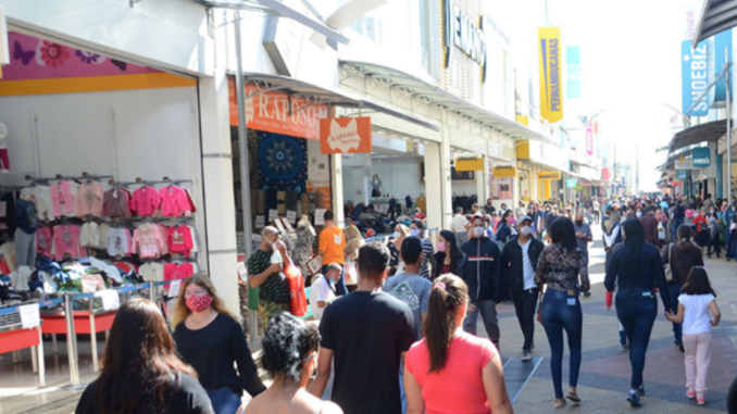 4 em cada 10 empresas ainda percebem impacto negativo da Covid na 1ª quinzena de agosto