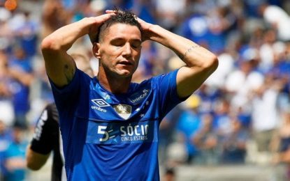Pedido judicial de Thiago Neves ao Atlético causa divisão judicial