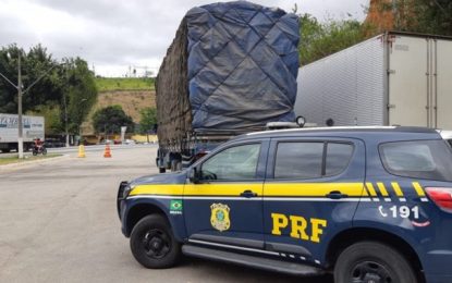 Carga de carvão vegetal é apreendida em Teófilo Otoni