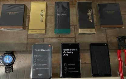 Polícia Militar prende suspeito de roubo e recupera produtos subtraídos, em São João Del-Rei