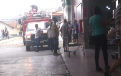 Principio de incêndio em restaurante de supermercado, em Barbacena