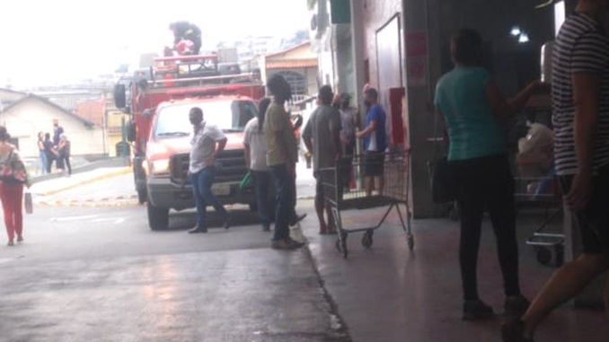 Principio de incêndio em restaurante de supermercado, em Barbacena