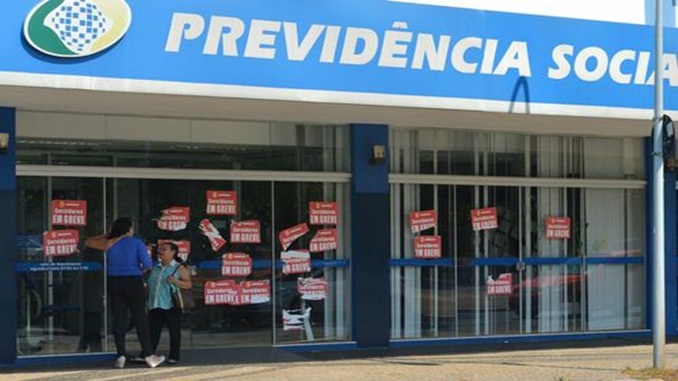 Comprovação de vida para o INSS está suspensa até novembro
