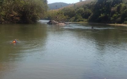 Bombeiros iniciam buscas por criança que desapareceu no Rio Piracicaba