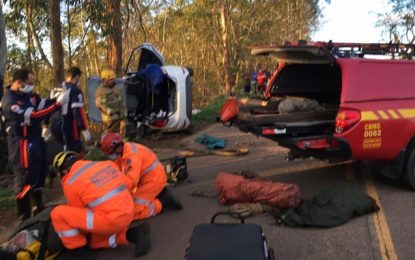 Casal fica ferido em acidente na MG-482, próximo a Piranga