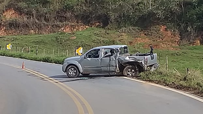 Prefeito se envolve em acidente na MG-494 em São João Del Rei