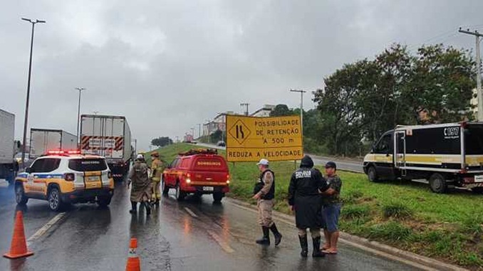 Bombeiros alertam para previsão de fortes chuvas